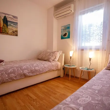 Nono Jure , Private Pool & Sauna Milna  Zewnętrze zdjęcie