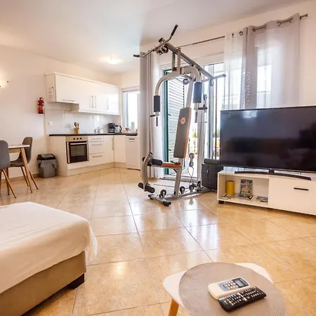 Nono Jure , Private Pool & Sauna Milna  Zewnętrze zdjęcie