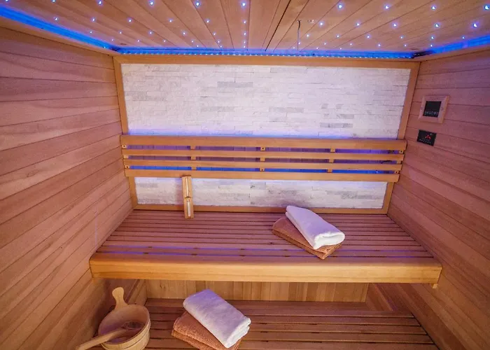 Nono Jure , Private Pool & Sauna