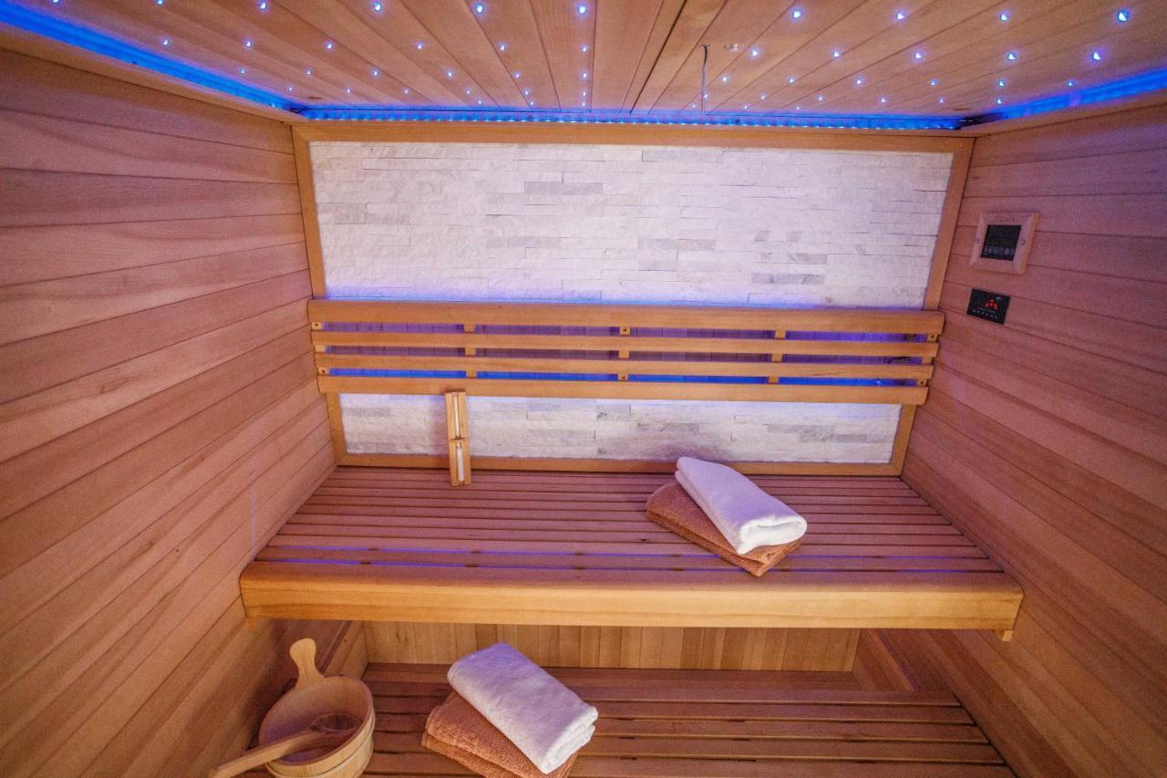 Nono Jure , Private Pool & Sauna Semesterbostad *
